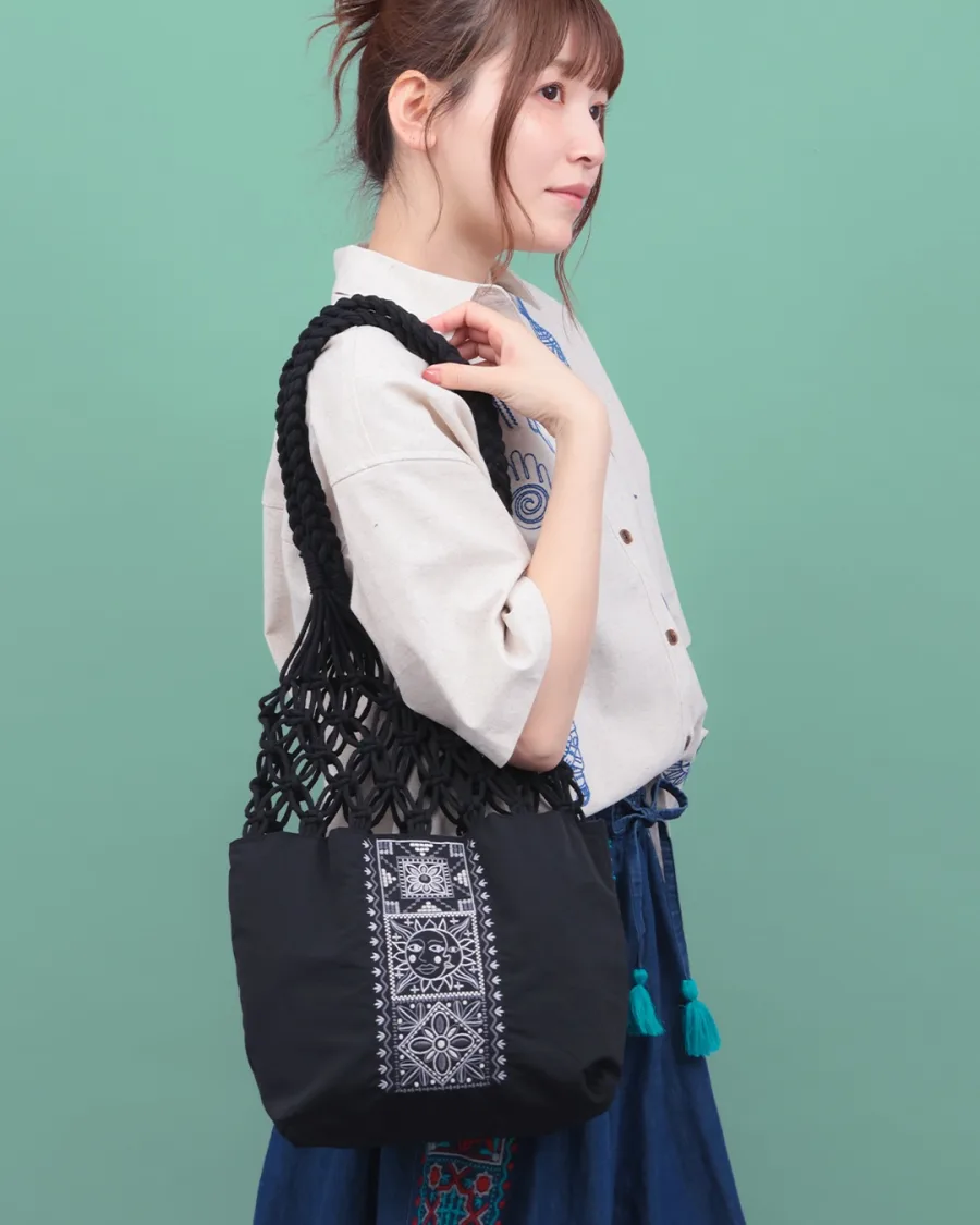 刺繍ショルダーバッグ